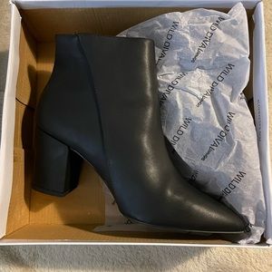 Wild diva lounge zipper heal booties